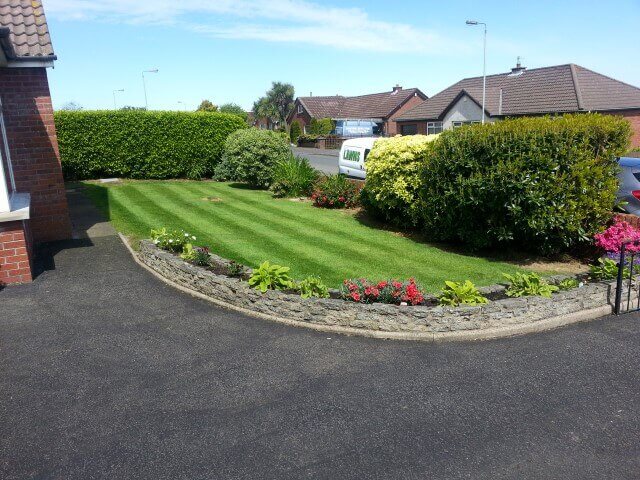 beautiful lawn in newtownabbey